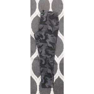 Earl Camouflage jeans